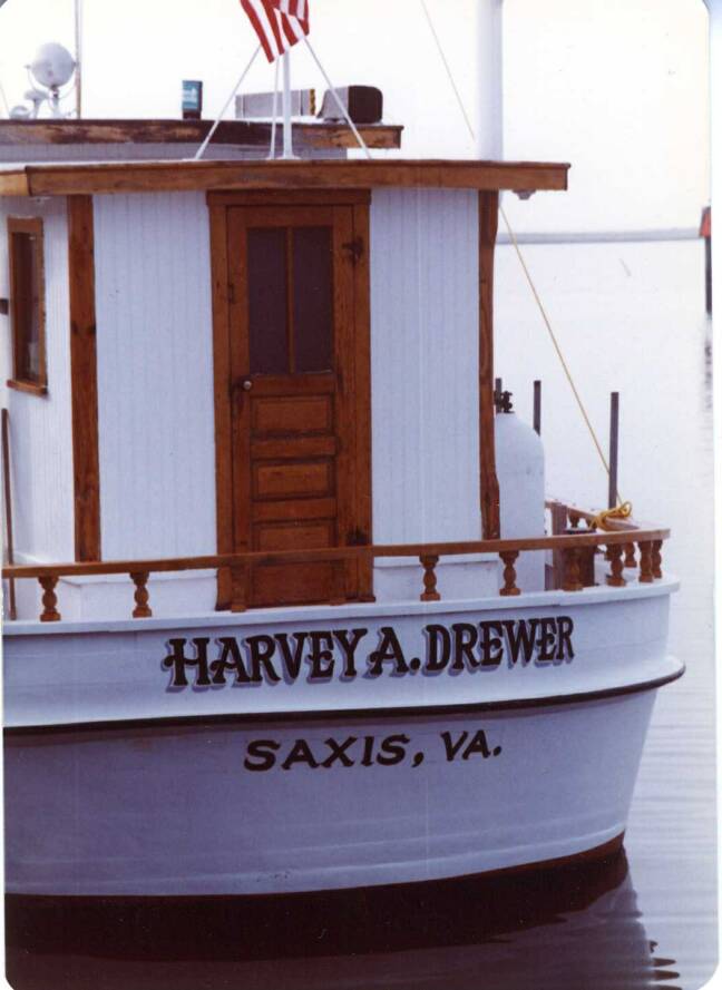 Buyboat Harvey A. Drewer at Saxis, Va. 1982