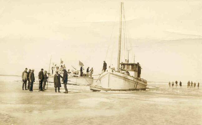 Oyster Buyboat J.C. Drewer in ice