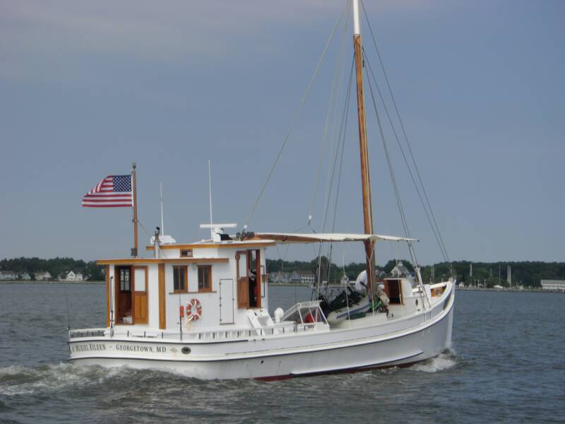 Oyster Buyboat Muriel Eileen