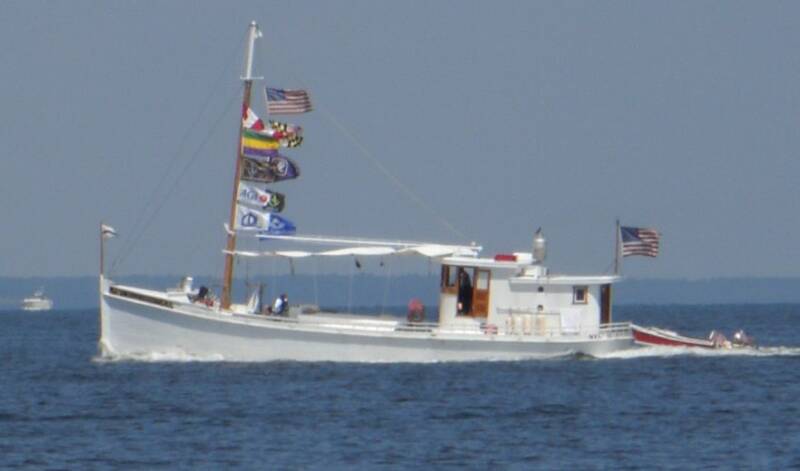 Oyster Buyboat Nellie Crockett.jpg