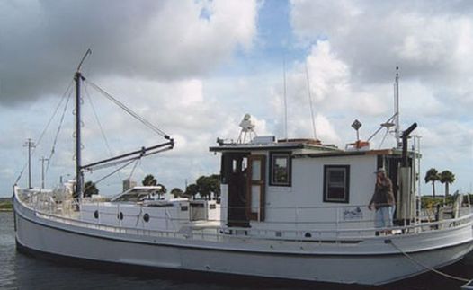 Buyboat Old Squaw in Titusville, FL