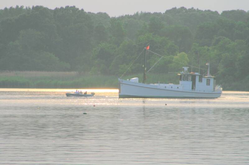 Oyster boat PropWash.jpg