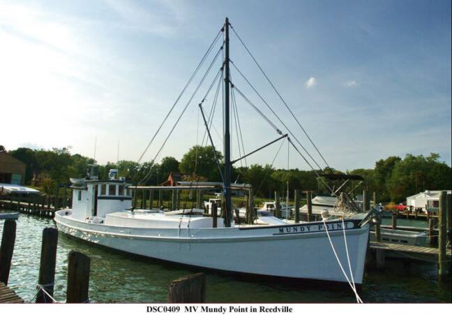 Oyster Buyboat Mundy Point.jpg