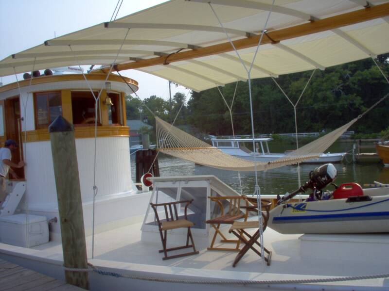 buyboats Muriel Eileen in Urbanna 2007.jpg