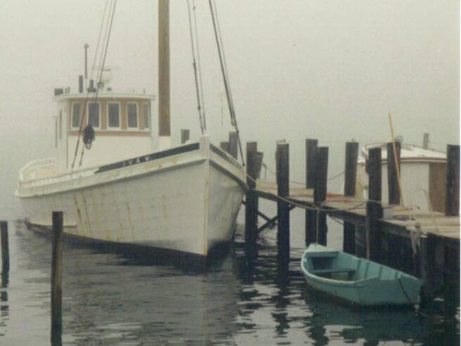 Oyster Buyboat Yamacraw, 1950's at Saxis Island, VA