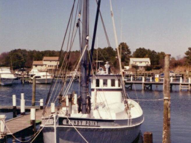 Oyster Buyboat Yamacraw, 1950's at Saxis Island, VA