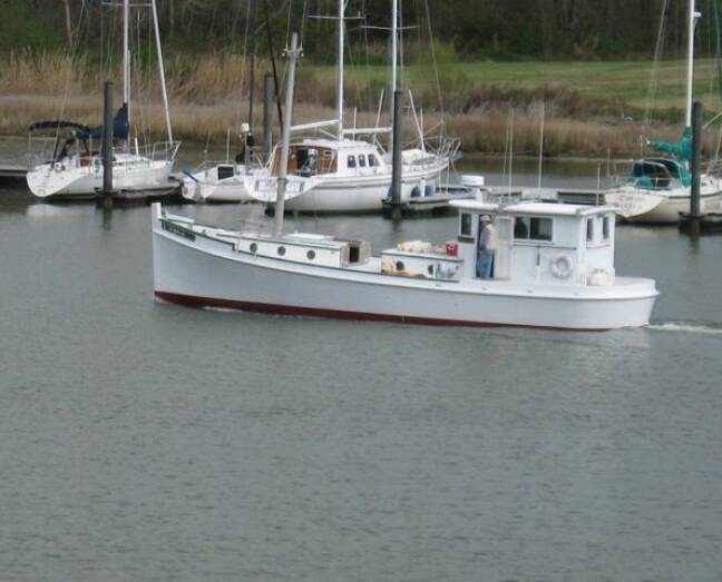  CGR 2001 oyster buyboat J.C. Drewer and Juanita on buyboat J.C. Drewer at Creek point